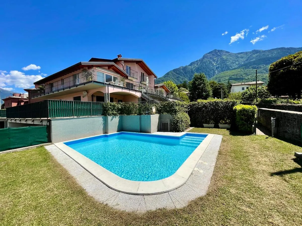 Lago Apartment Colico Italie