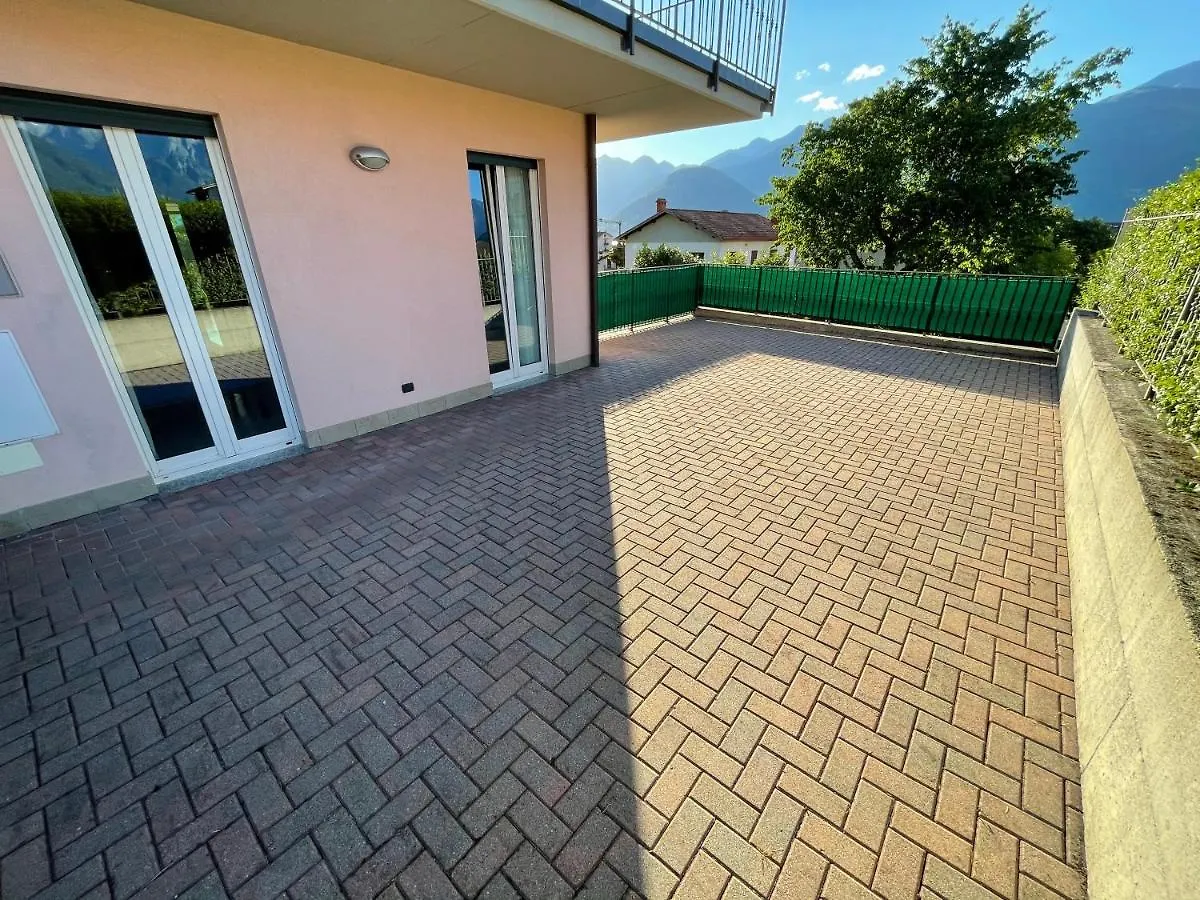 Lago Apartment Colico Italie