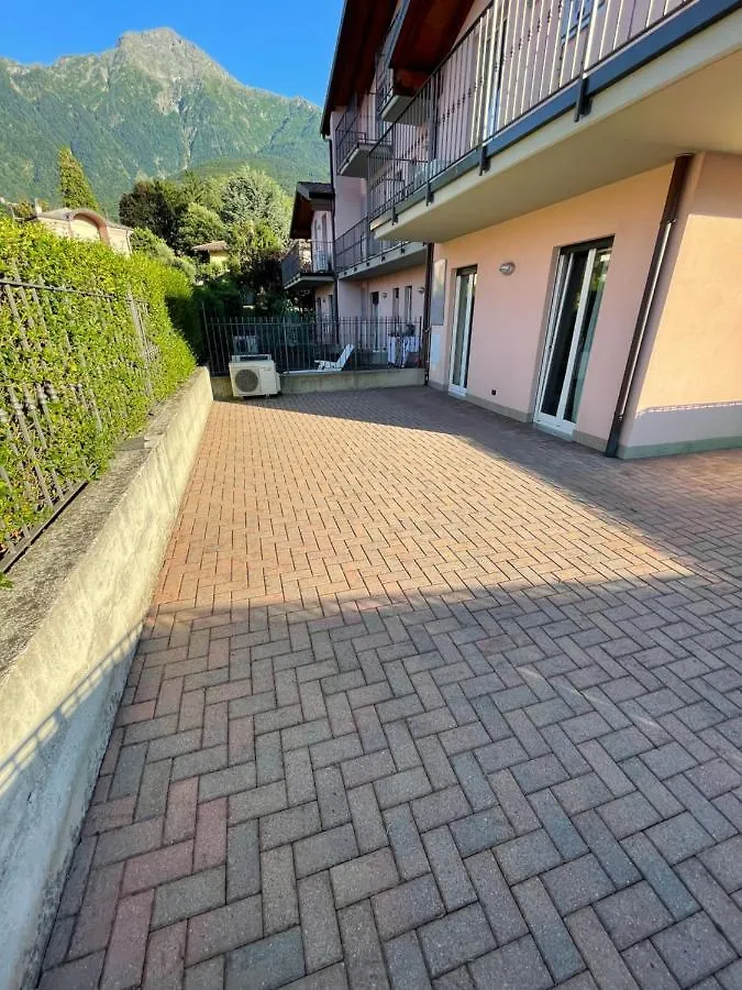 Lago Apartment Colico Italie